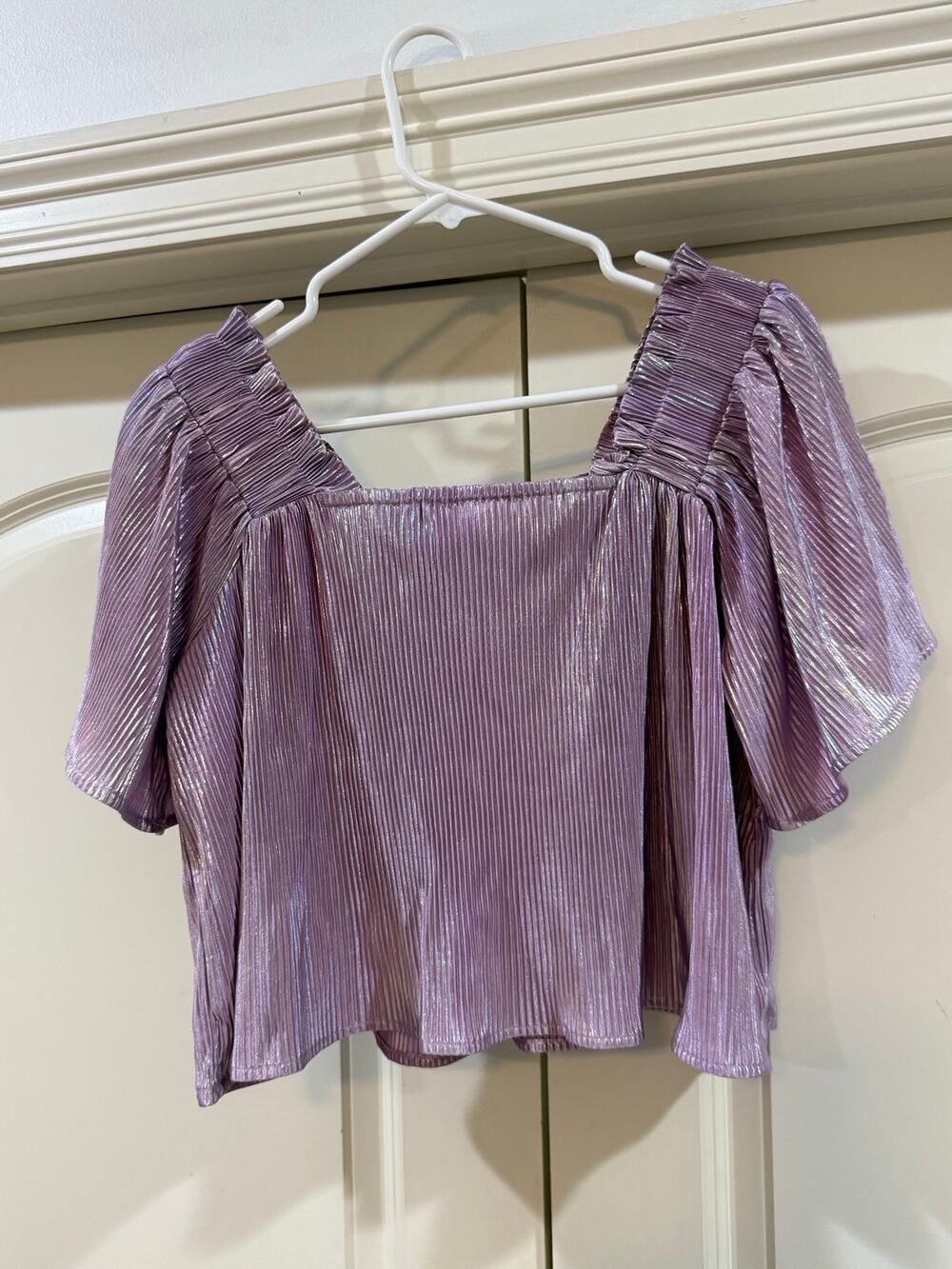 Queen of Sparkles Metallic Purple Pleated Top Womens Medium Flutter Sleeve Crop